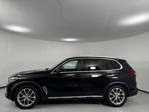 Jet Black 2020 BMW X5 xDrive40i
