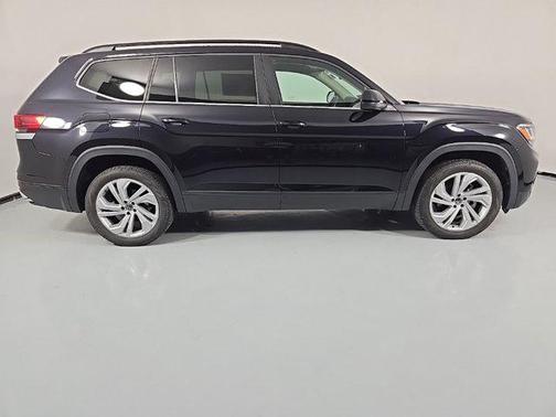2022 Volkswagen Atlas 2.0T SE w/Technology 4MOTION