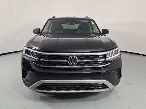 2022 Volkswagen Atlas 2.0T SE w/Technology 4MOTION