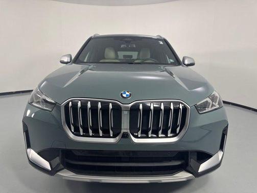 Cape York Green Metallic 2024 BMW X1 xDrive28i