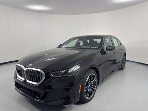 Black Sapphire Metallic 2026 BMW 530 xDrive