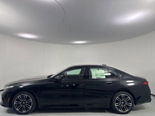 Black Sapphire Metallic 2026 BMW 530 xDrive