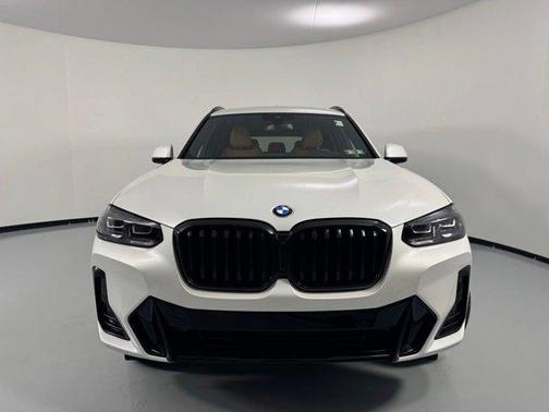 White Metallic 2023 BMW X3 xDrive30i