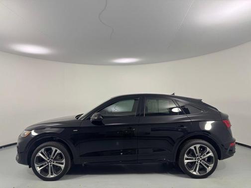 Mythos Black Metallic 2023 Audi Q5 45 S line Prestige