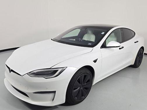 2022 Tesla Model S Plaid