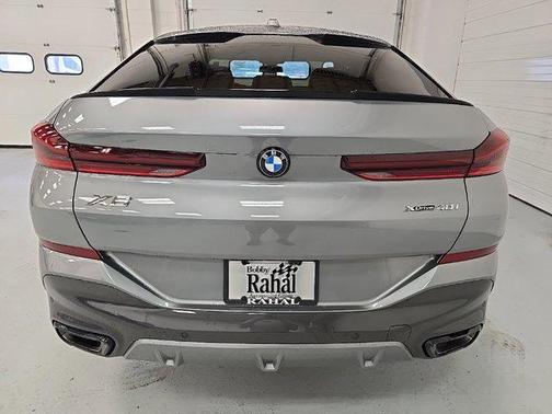 2025 BMW X6 xDrive40i