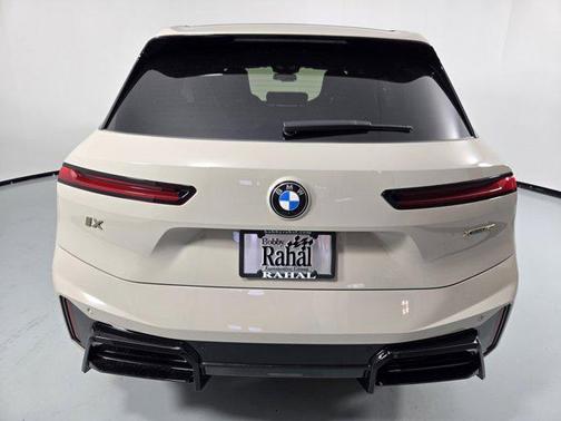 2026 BMW iX xDrive60