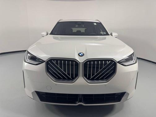 Mineral White Metallic 2026 BMW X3 30 xDrive