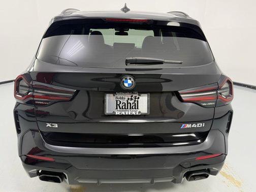 2023 BMW X3 M40i