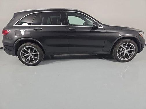 2022 Mercedes-Benz GLC 300 4MATIC