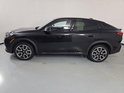 2025 BMW X2 xDrive28i