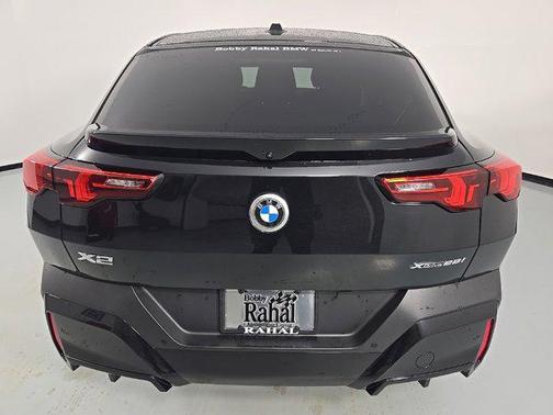 2025 BMW X2 xDrive28i