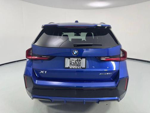 Portimao Blue Metallic 2025 BMW X1 xDrive28i