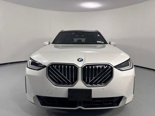 Mineral White Metallic 2025 BMW X3 30 xDrive
