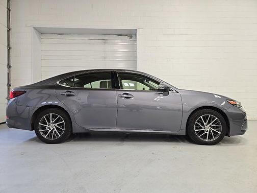 2017 Lexus ES 350 Base