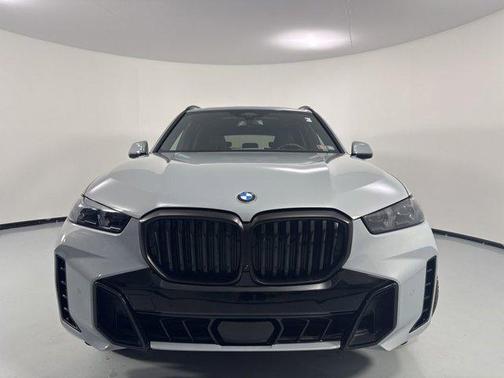 Brooklyn Grey Metallic 2024 BMW X5 xDrive40i