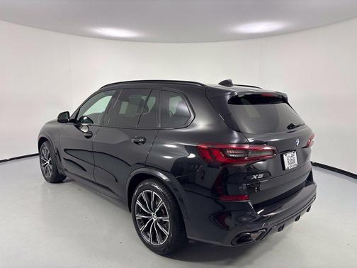 Black Sapphire Metallic 2023 BMW X5 xDrive40i