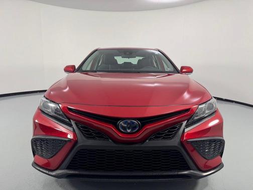 Supersonic Red 2021 Toyota Camry SE