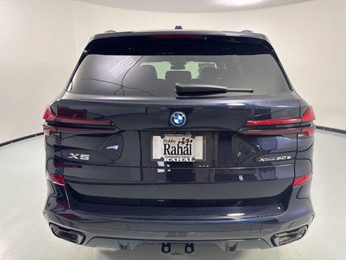 Carbon Black Metallic 2026 BMW X5 PHEV xDrive50e