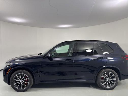 Carbon Black Metallic 2026 BMW X5 PHEV xDrive50e