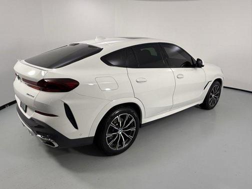 2023 BMW X6 xDrive40i