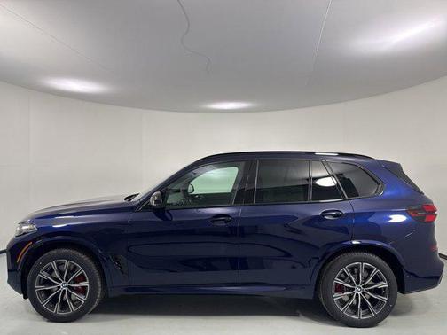 Tanzanite Blue II Metallic 2026 BMW X5 M60i
