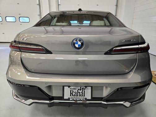 2025 BMW i7 xDrive60