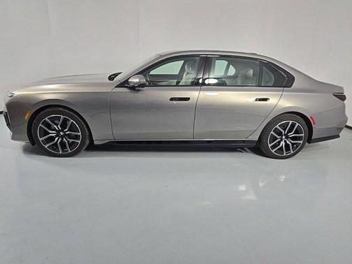 2025 BMW i7 xDrive60