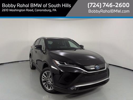 Black 2023 Toyota Venza XLE