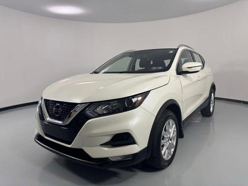 Pearl White Tricoat 2021 Nissan Rogue Sport SV