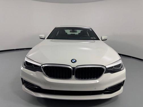 Alpine White 2018 BMW 540 xDrive