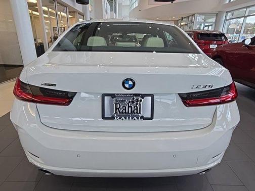 2026 BMW 330 xDrive NA