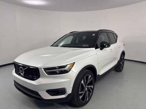 2019 Volvo XC40 T5 R-Design