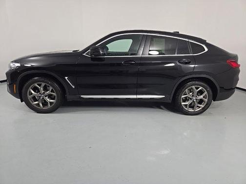 2025 BMW X4 xDrive30i
