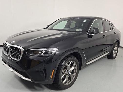2025 BMW X4 xDrive30i