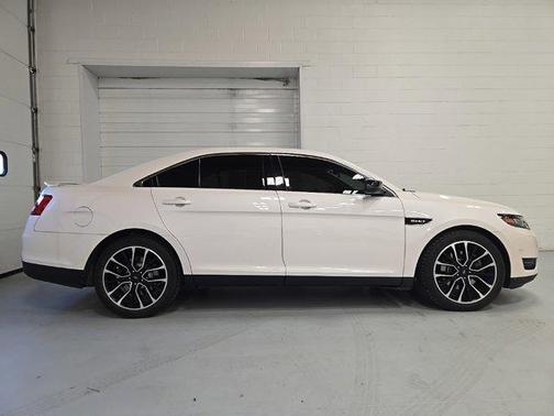 2018 Ford Taurus SHO