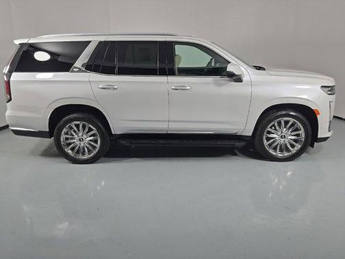 Crystal White Tricoat 2021 Cadillac Escalade Premium Luxury