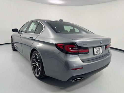 Skyscraper Gray Metallic 2023 BMW 530 i xDrive