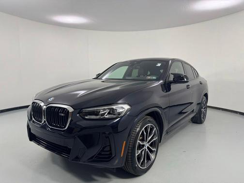 Carbon Black Metallic 2023 BMW X4 M40i