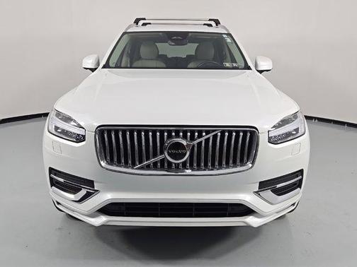 2023 Volvo XC90 B6 Ultimate 6-Seater