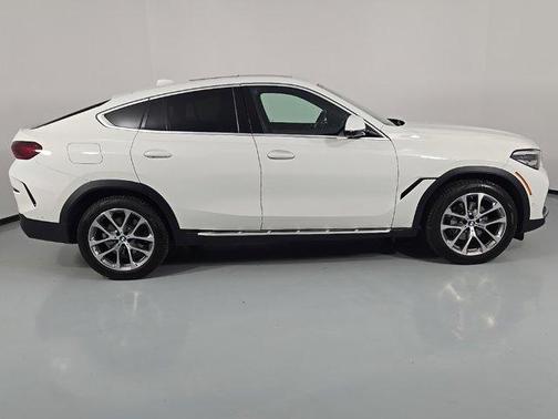 2021 BMW X6 xDrive40i