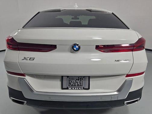2021 BMW X6 xDrive40i