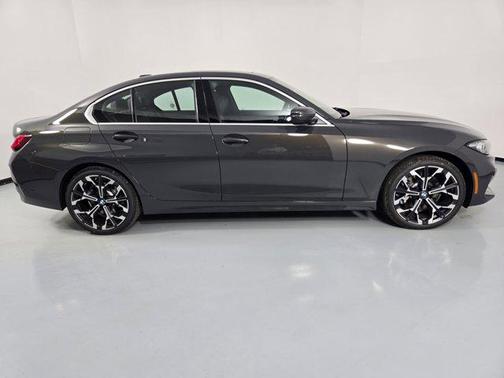 2026 BMW 330 i xDrive