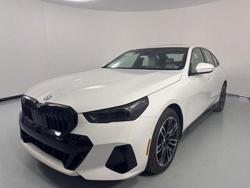 Alpine White 2026 BMW 530 xDrive