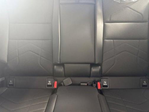 Black Sapphire Metallic 2026 BMW X1 xDrive28i