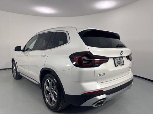 Mineral White Metallic 2023 BMW X3 xDrive30i