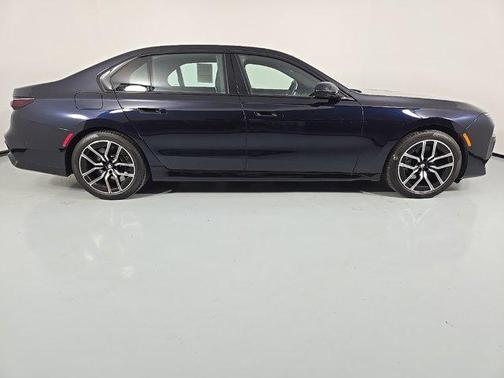 2024 BMW 760 i xDrive
