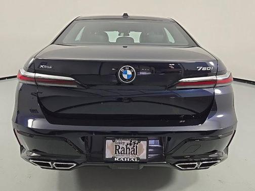 2024 BMW 760 i xDrive