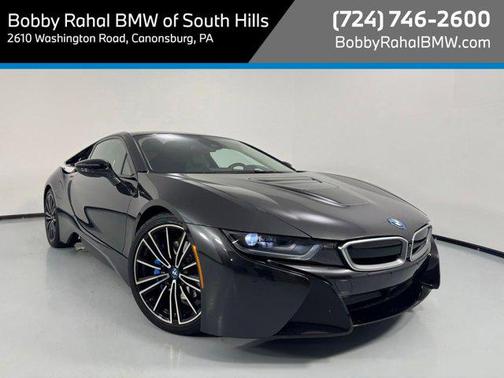 Sophisto Gray Metallic w/BMW i Frozen Blue Accent 2019 BMW i8 Base