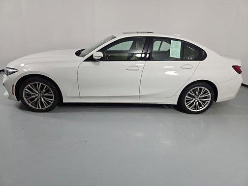 2023 BMW 330 xDrive